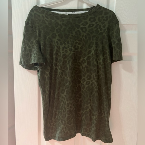 PINK Cheetah Print T-Shirt - Picture 3 of 3